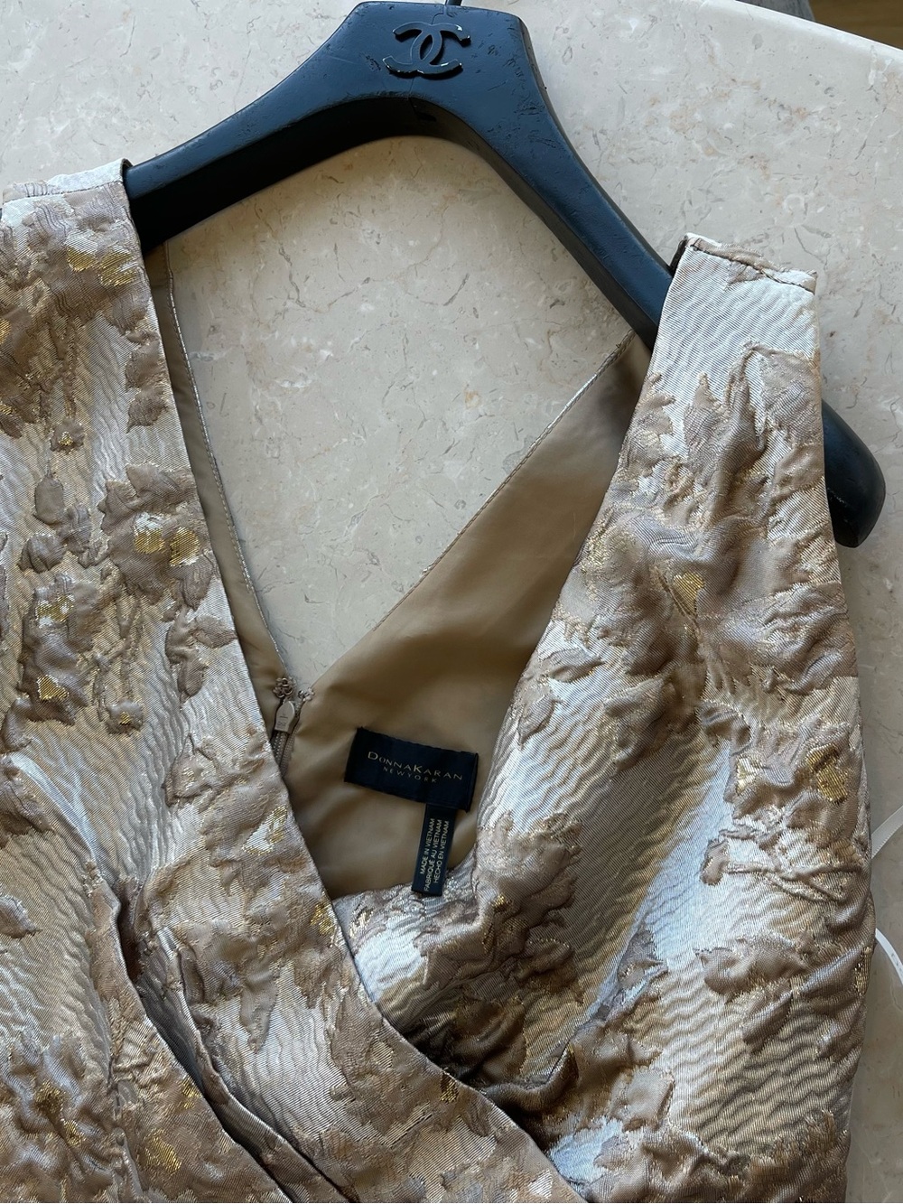NEW Donna Karan New York Metallic Brocade Sleeveless Wrap Ball Gown Size 8 - Picture 11 of 17